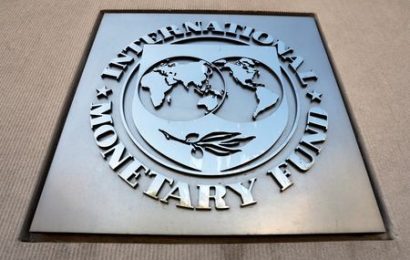 Pakistan to ask for new, longer-term bailout during IMF review